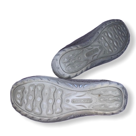 Skechers relaxed fit willow slip on shoes - Picture 2 of 5